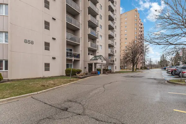 858 Commissioners RD E #904, London South, ON N6C 5Y5