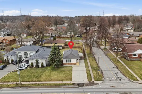 6581 Riall ST, Niagara Falls, ON L2J 1Z4