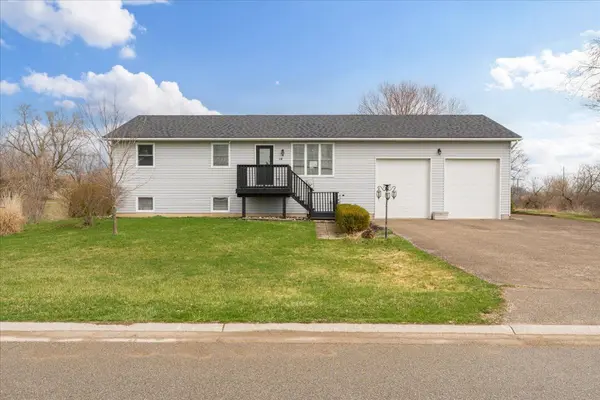 14 Wellington AVE, Southwest Middlesex, ON N0L 1A0