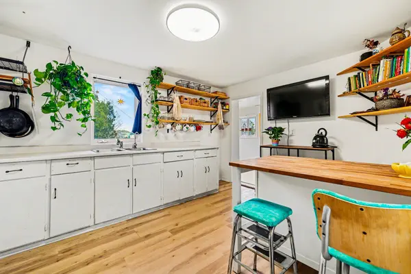 73 Carss ST, Arnprior, ON K7S 2G8