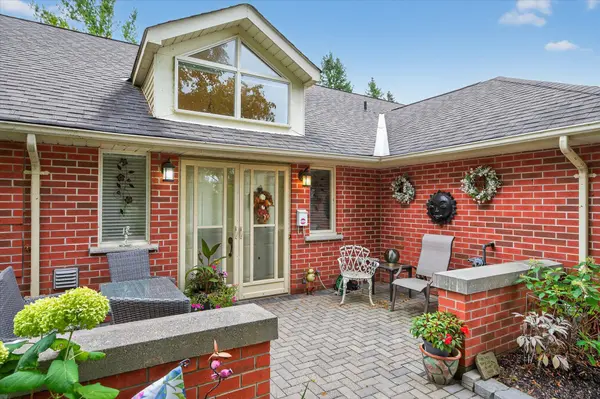 1121 Armour RD #35, Peterborough, ON K9J 6Y1