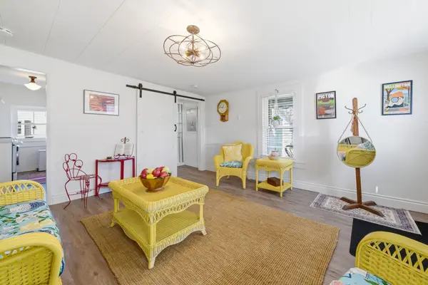 392 Picton Main ST, Prince Edward County, ON K0K 2T0