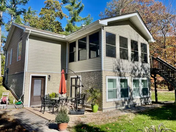 95 Shanmarie LN, Constance Bay - Dunrobin - Kilmaurs - Woodlawn, ON K0A 3M0