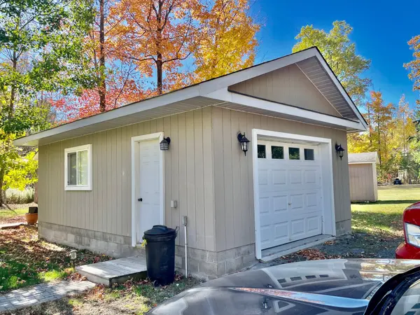 95 Shanmarie LN, Constance Bay - Dunrobin - Kilmaurs - Woodlawn, ON K0A 3M0