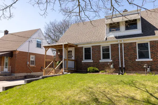 110 Lorne CRES, Kitchener, ON N2M 3Y5