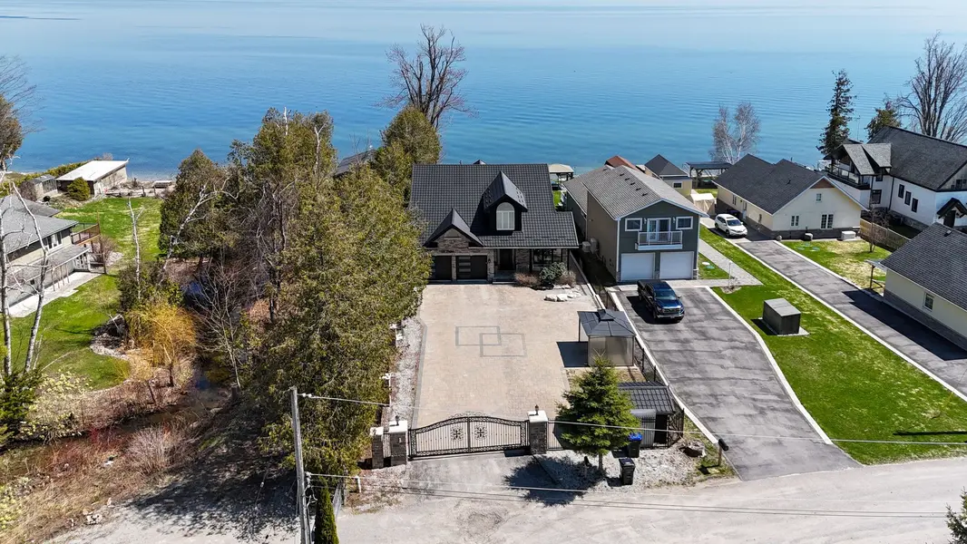 15 Palm Beach RD, Oro-medonte, ON L0L 1T0