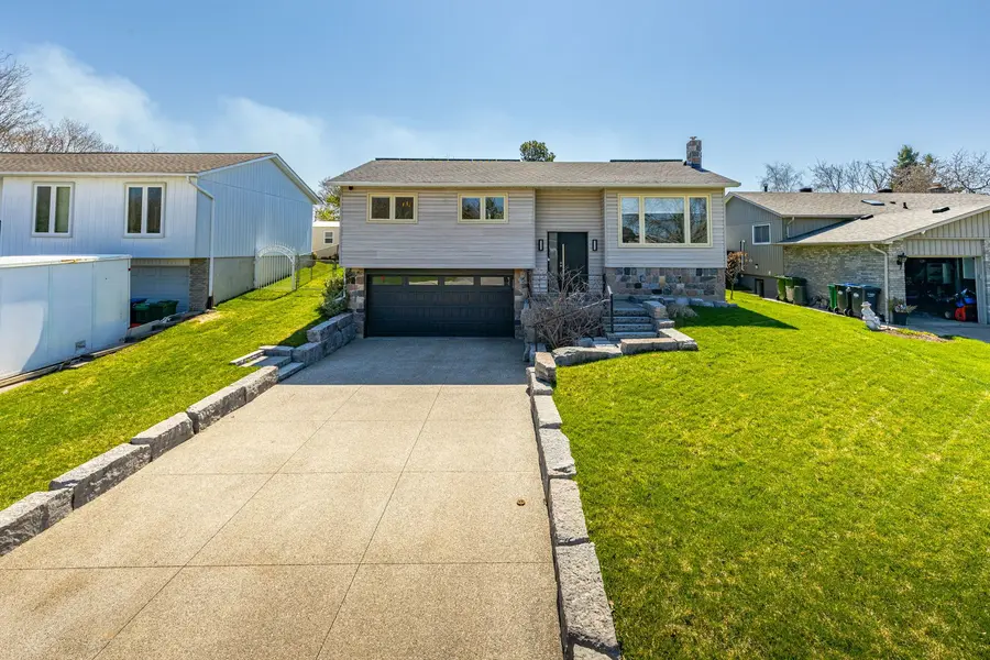 154 Ridge RD, Caledon, ON L7E 4V4