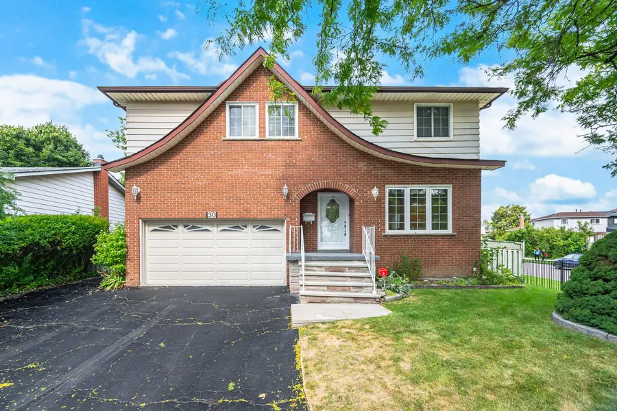 30 Linkdale RD, Brampton, ON L6V 2Y5