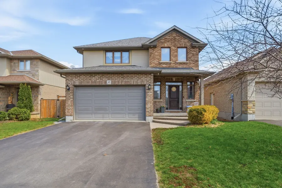 47 Hanover CT, Belleville, ON K8N 0B1
