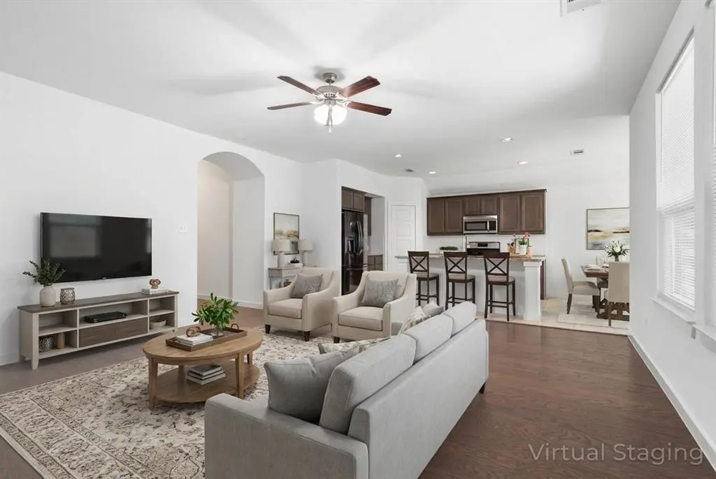 1620 Meadow Trail Lane, Aubrey, TX 76227