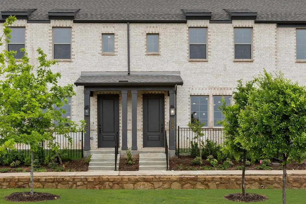 2306 Glacier Way, Mansfield, TX 76063