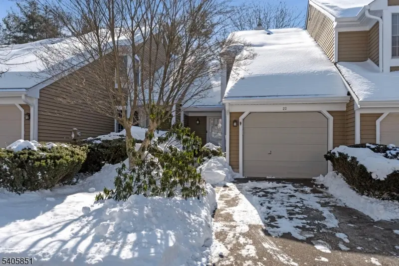 22 Stone Run Rd, Bedminster Twp., NJ 07921