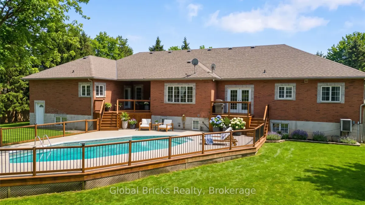 14 Fisher DR, Adjala-tosorontio, ON L0M 1J0