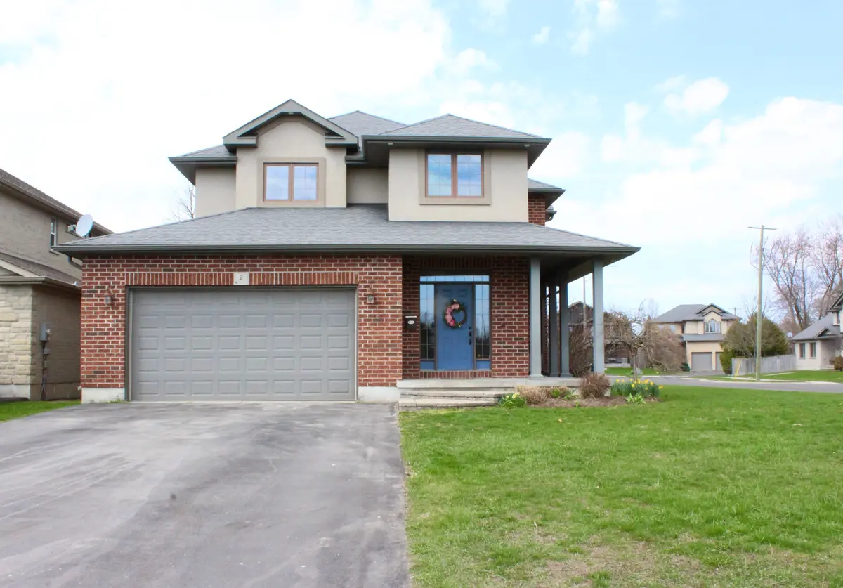 2 Meagher PL, Belleville, ON K8P 0A4