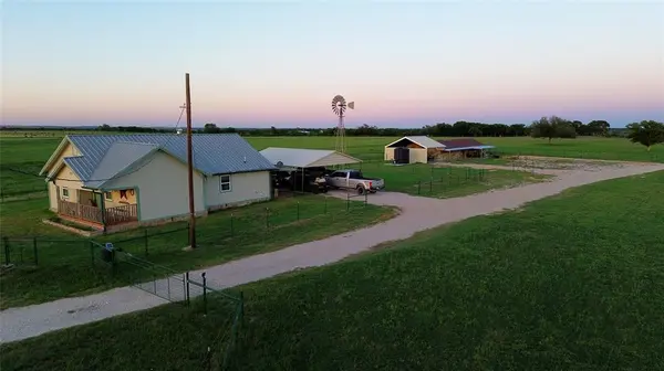 725 County Road 520, Evant, TX 76525