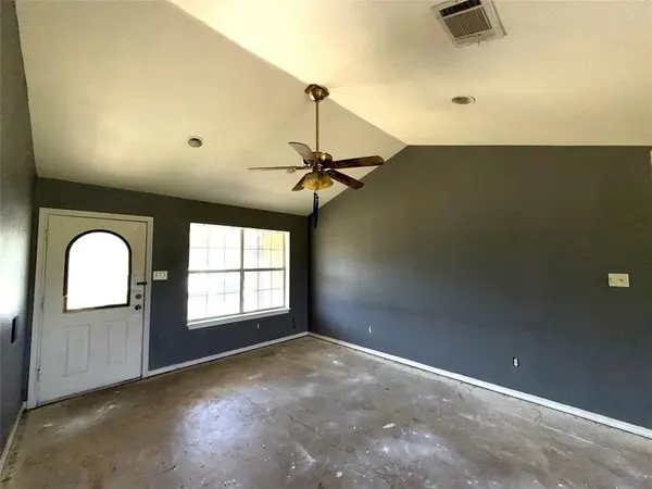 601 Eddy Avenue, Joshua, TX 76058