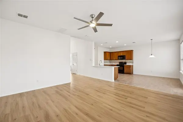 2021 Brook Meadow Drive, Forney, TX 75126