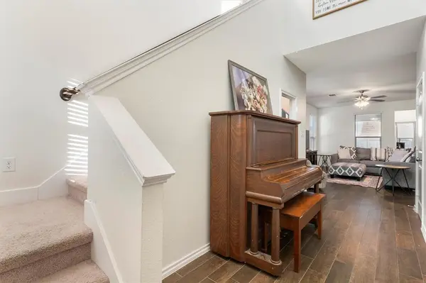 1025 Mason Street, Aubrey, TX 76227