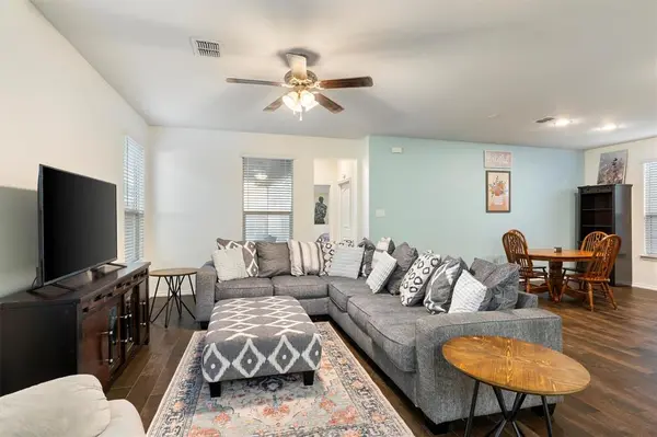 1025 Mason Street, Aubrey, TX 76227