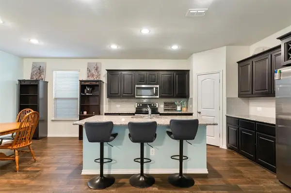 1025 Mason Street, Aubrey, TX 76227