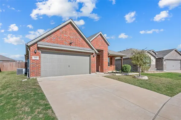 3204 Montego Bay Lane, Fort Worth, TX 76123