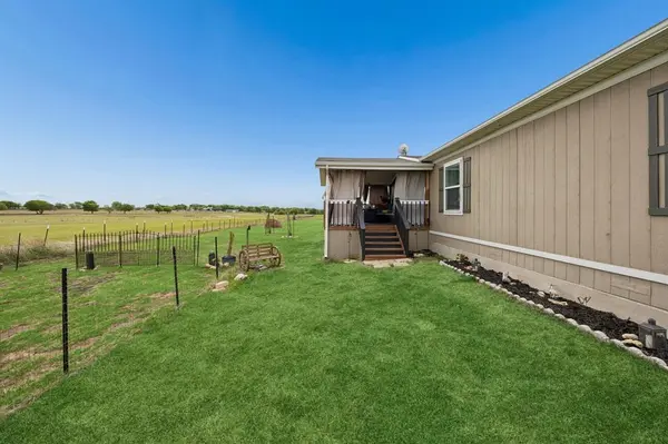 277 County Road 2735, Decatur, TX 76234