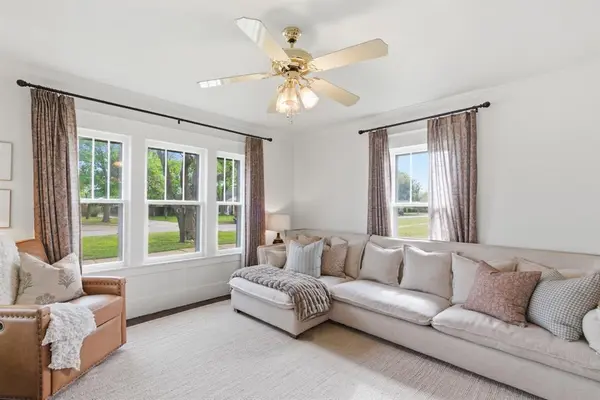 909 3rd Street, Graham, TX 76450