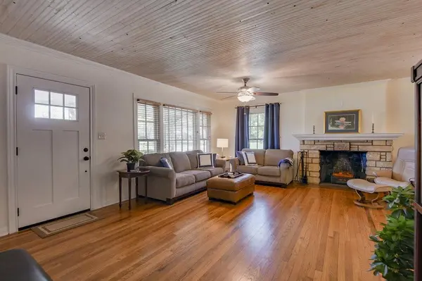 3540 W Biddison Street, Fort Worth, TX 76109