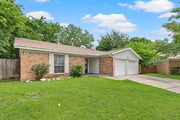 6333 Scott Court, Watauga, TX 76148