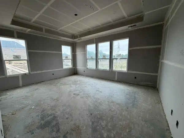 512 Park Side Drive, Weatherford, TX 76087