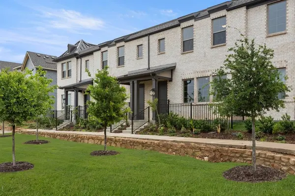 2306 Glacier Way, Mansfield, TX 76063