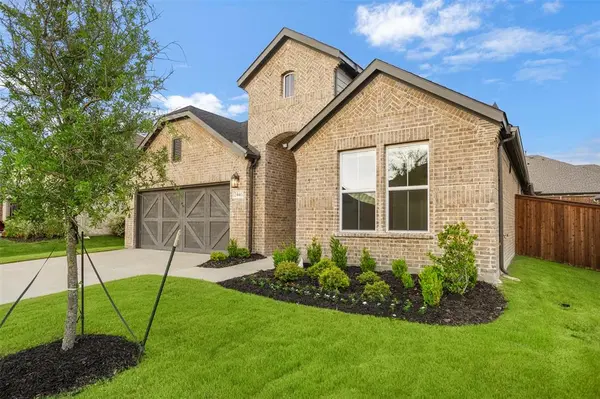 2446 Pebble Bank Lane, Midlothian, TX 76065