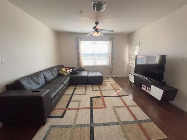 1100 W Trinity Mills Road #3015, Carrollton, TX 75006