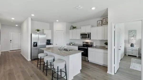 3008 Charleston Drive, Ennis, TX 75119