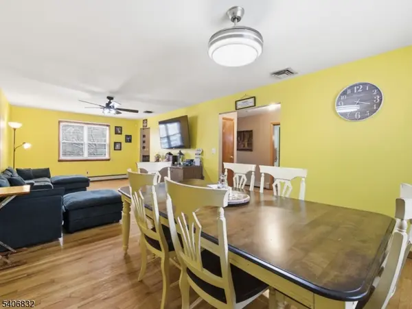 82 Pleasant Pl, Kearny Town, NJ 07032