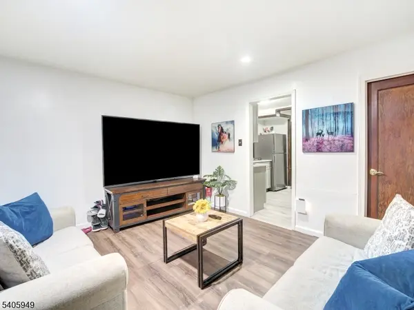 13 Merritt St, Jersey City, NJ 07305