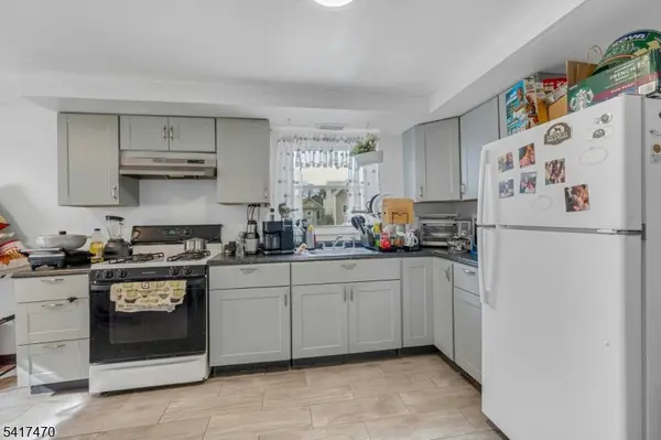 13-23 Allen St, Passaic City, NJ 07055