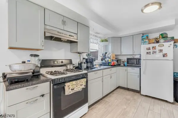 13-23 Allen St, Passaic City, NJ 07055