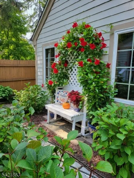 11 Oak Pkwy, Sparta Twp., NJ 07871