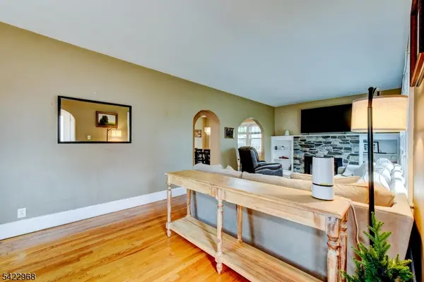 425 Bartine St, Somerville Boro, NJ 08876