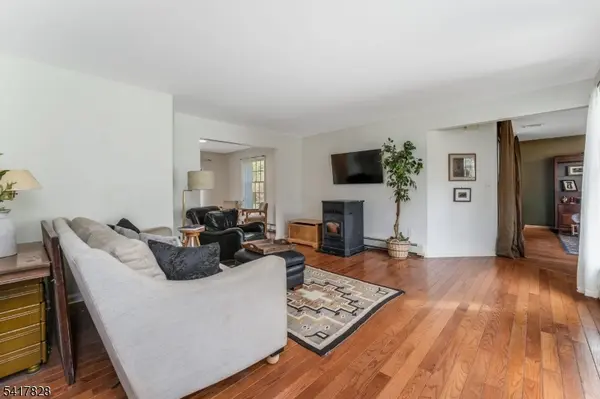 293 Stanton Mountain Rd, Clinton Twp., NJ 08833