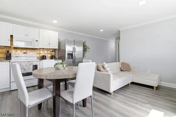 32 Cedar Ave, Elizabeth City, NJ 07202