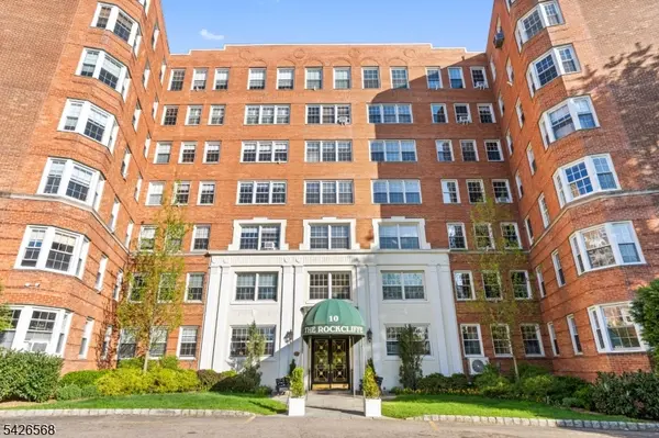 10 Crestmont Rd #3L, Montclair Twp., NJ 07042