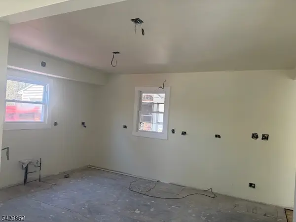 9 Thomas Dr, Independence Twp., NJ 07840