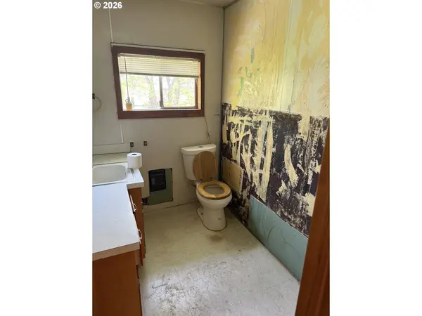 28396 HWY 730, Umatilla, OR 97882