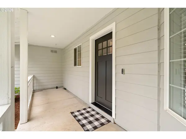 6590 SW LOMBARD AVE, Beaverton, OR 97008