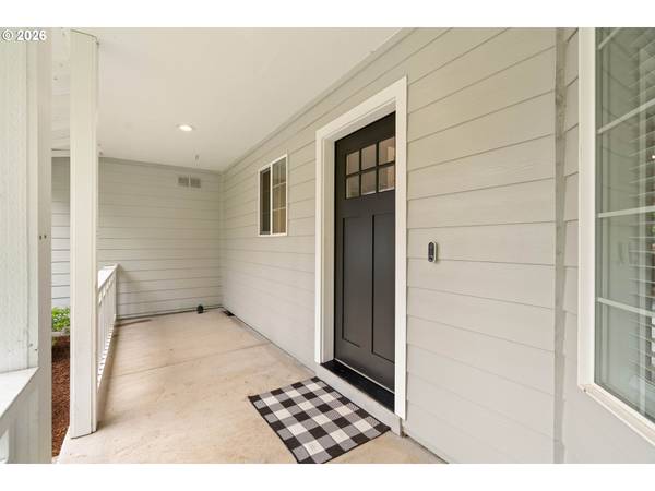 6590 SW LOMBARD AVE, Beaverton, OR 97008