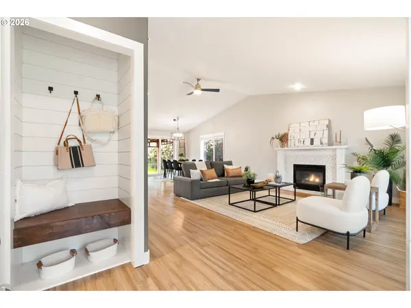 6590 SW LOMBARD AVE, Beaverton, OR 97008