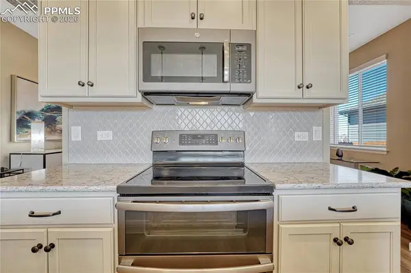 448 Blue Teal DR, Castle Rock, CO 80104