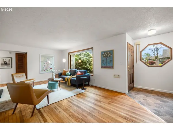 8516 SE MILL ST, Portland, OR 97216